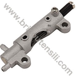 Oil Pump for Chainsaw Hitachi Tanaka CS33EA-CS25EC-SC - 1