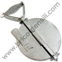 Closing device for pipes
