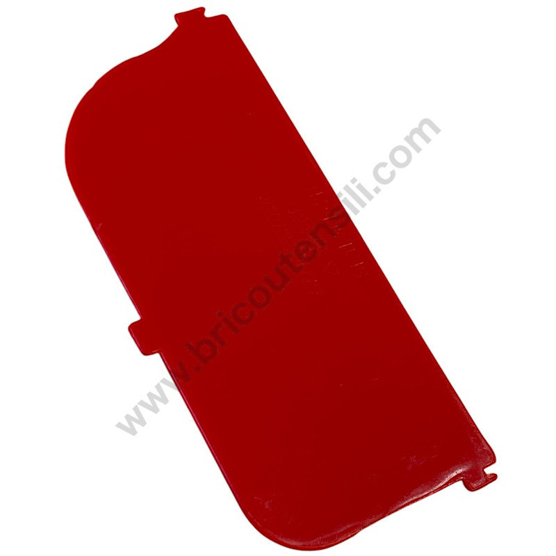 Engine case cover baffle
